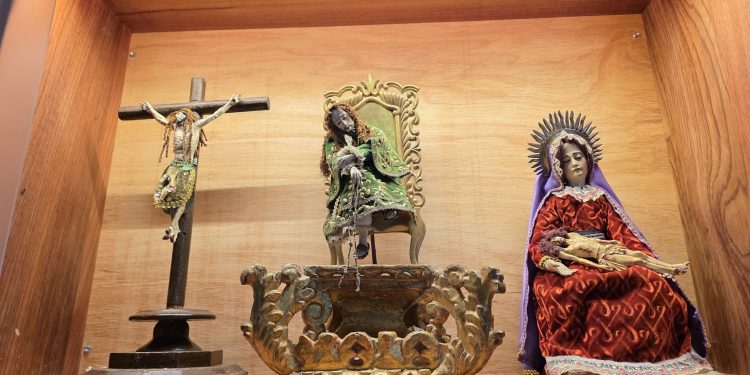 𝐒𝐄𝐌𝐀𝐍𝐀 𝐒𝐀𝐍𝐓𝐀: 𝐌𝐔𝐒𝐄𝐎 𝐀𝐘𝐀𝐂𝐔𝐂𝐇𝐀𝐍𝐎 𝐄𝐗𝐇𝐈𝐁𝐈𝐑𝐀́ 𝐏𝐈𝐄𝐙𝐀𝐒 𝐀𝐑𝐓𝐈́𝐒𝐓𝐈𝐂𝐀𝐒 𝐏𝐑𝐄𝐒𝐄𝐑𝐕𝐀𝐃𝐀𝐒 𝐏𝐎𝐑 𝐌𝐀𝐒 𝐃𝐄 𝟑𝟎𝟎 𝐀𝐍̃𝐎𝐒