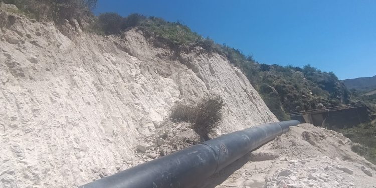 𝗖𝗢𝗡𝗧𝗥𝗔𝗟𝗢𝗥𝗜́𝗔 𝗔𝗗𝗩𝗜𝗘𝗥𝗧𝗘 𝗜𝗡𝗘𝗦𝗧𝗔𝗕𝗜𝗟𝗜𝗗𝗔𝗗 𝗗𝗘 𝗧𝗔𝗟𝗨𝗗 𝗬 𝗥𝗜𝗘𝗦𝗚𝗢𝗦 𝗘𝗡 𝗢𝗕𝗥𝗔 𝗗𝗘 𝗟𝗔 𝗣𝗥𝗘𝗦𝗔 𝗔𝗡𝗖𝗔𝗦𝗖𝗢𝗖𝗛𝗔