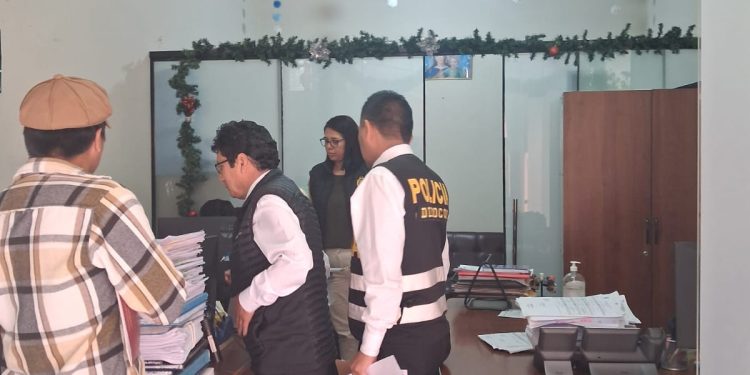 FISCALÍA ANTICORRUPCIÓN INTERVIENE LA MUNICIPALIDAD DE HUAMANGA POR PRESUNTAS IRREGULARIDADES EN CONTRATACIÓN A EMPRESA